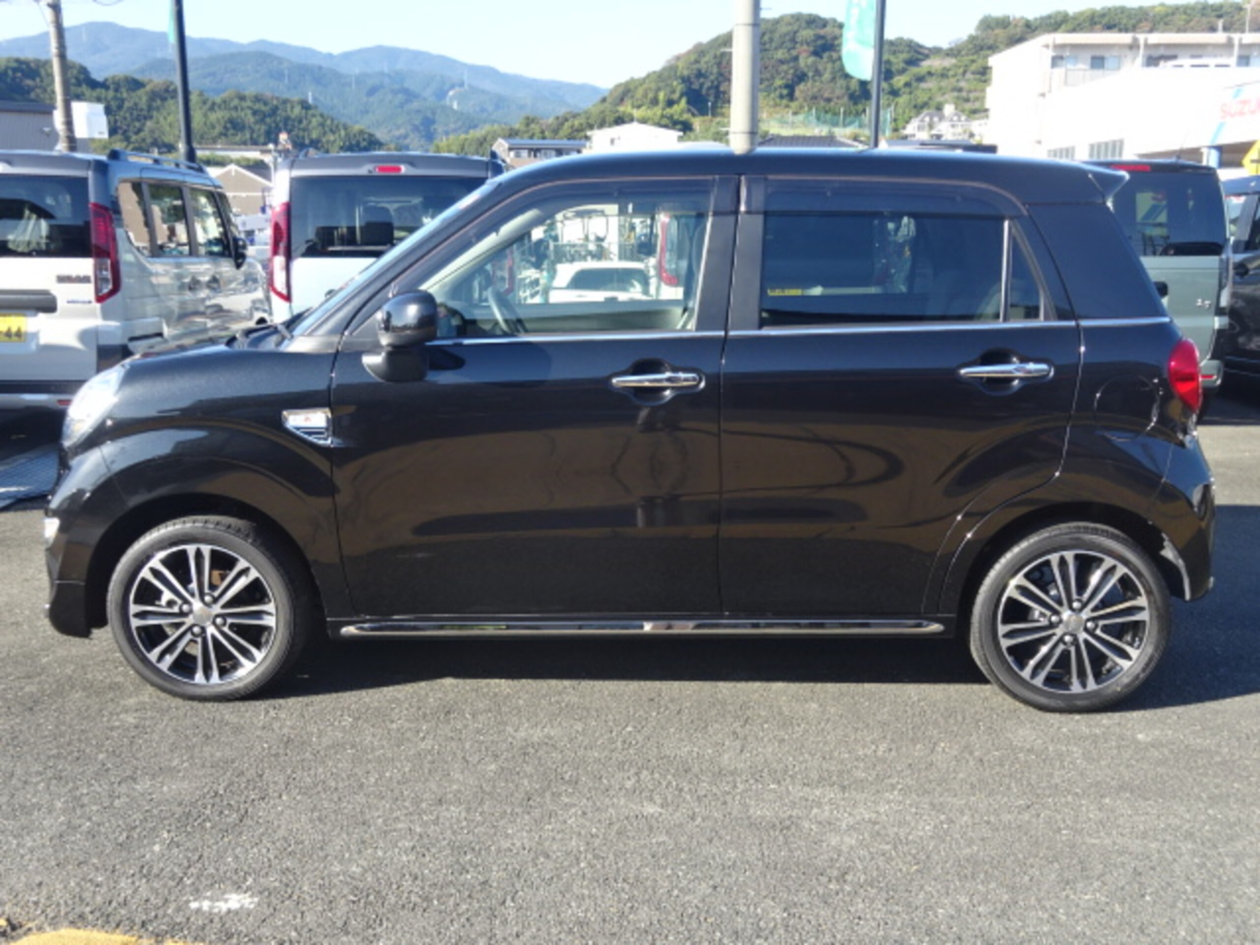 ダイハツ キャスト