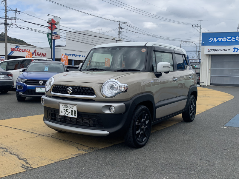 スズキ　クロスビー　ハイブリッドMZ